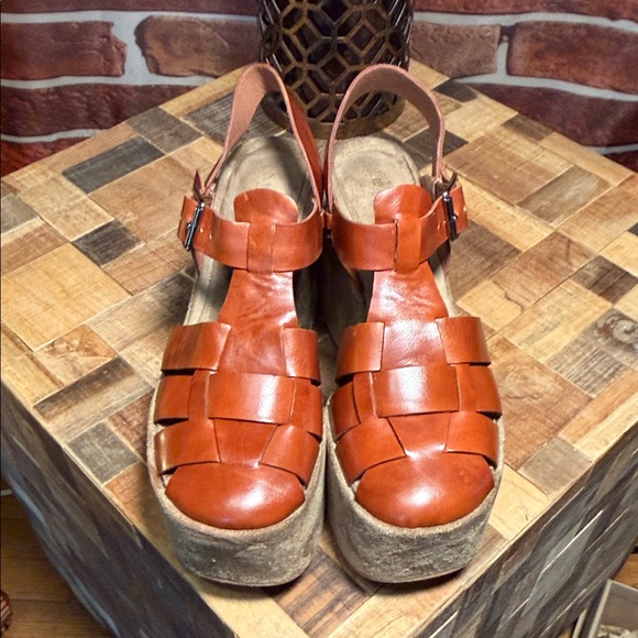 👡 Jeffrey Campbell Women's Platform 70’s Style Fisherman Sandals — Cognac — 8.5 - Picture 3 of 11